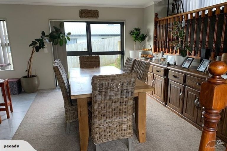 Photo of property in 147 Keri Vista Rise, Papakura, 2110