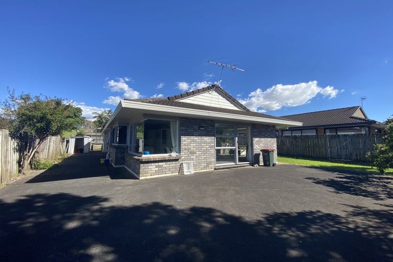 Photo of property in 2/88 Simmental Crescent, Somerville, Auckland, 2014