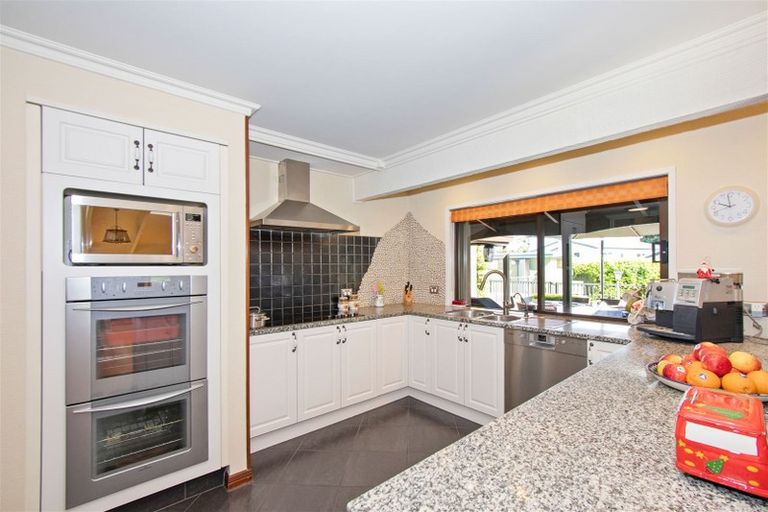 Photo of property in 184 Hill Road, Manurewa, Auckland, 2105