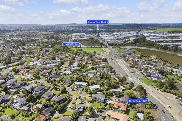 Photo of property in 19c Te Anau Place, Pakuranga Heights, Auckland, 2010