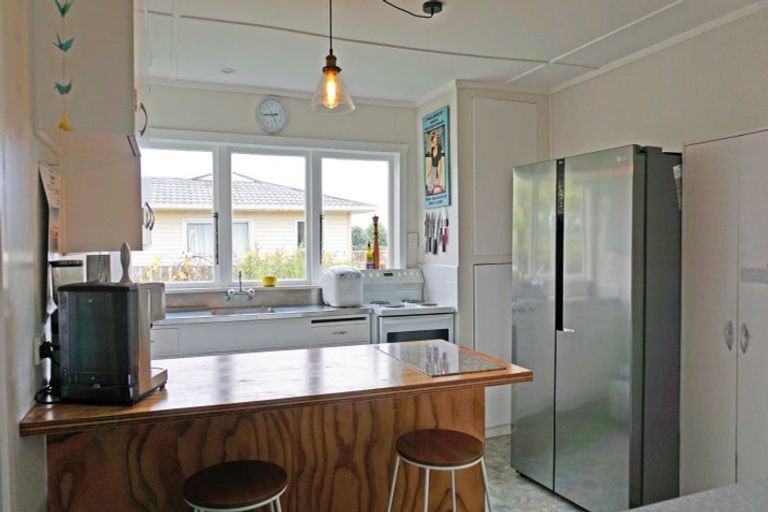 Photo of property in 123-125 Tiro Tiro Road, Levin, 5510