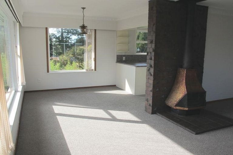 Photo of property in 98a Arran Road, Browns Bay, Auckland, 0630