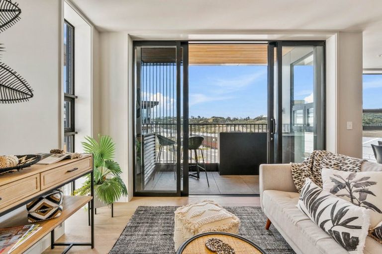 Photo of property in 303/84c Te Oneroa Way, Long Bay, Auckland, 0630