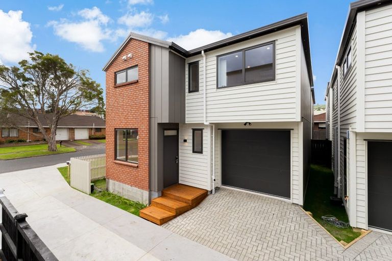 Photo of property in 3/44 Abercrombie Street, Howick, Auckland, 2014