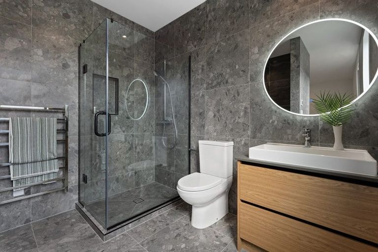 Photo of property in 8 Kumukumu Road, Long Bay, Auckland, 0630
