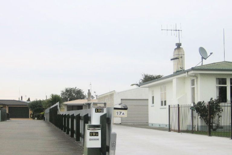 Photo of property in 17a Hinton Road, Taradale, Napier, 4112