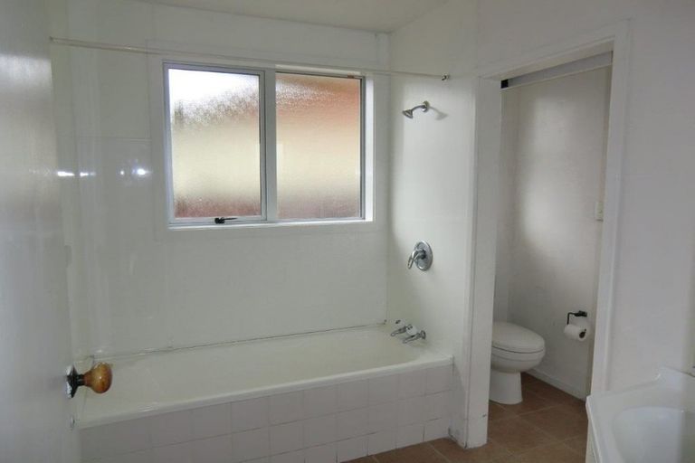 Photo of property in 2/6 Randolph Street, Woolston, Christchurch, 8062