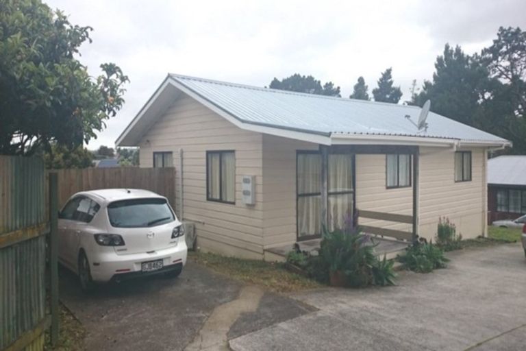 Photo of property in 2/23 Rata Street, New Lynn, Auckland, 0600