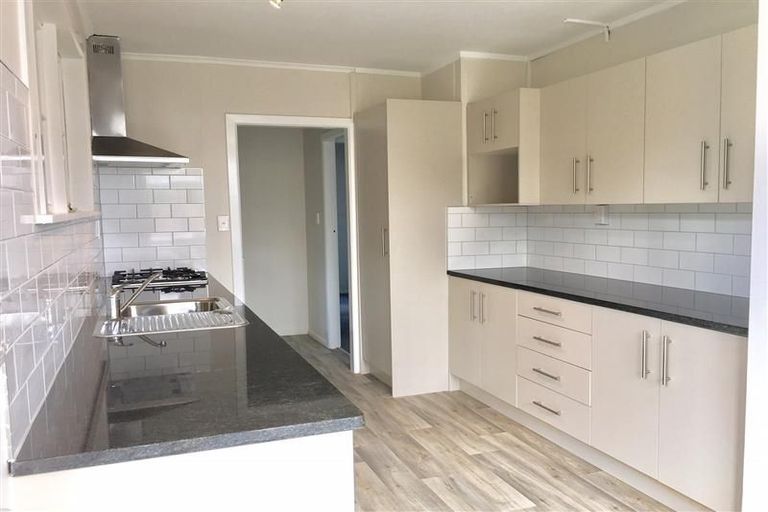 Photo of property in 98 Mahia Road, Manurewa, Auckland, 2102