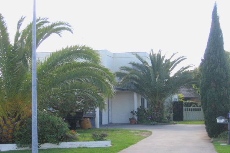 Photo of property in 21 Azalea Dell, Mount Maunganui, 3116