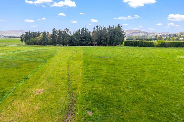 Photo of property in 10 Singleton Street, Waikari, 7420