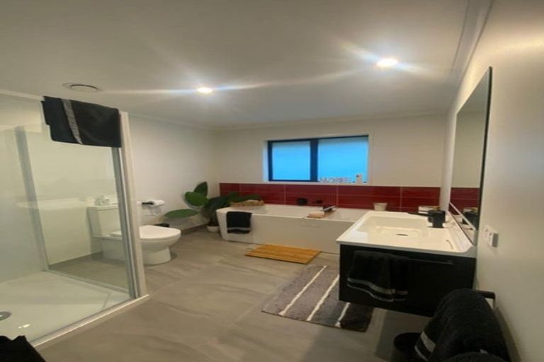 Photo of property in 28 Walter Lawry Road, Paerata, Pukekohe, 2124