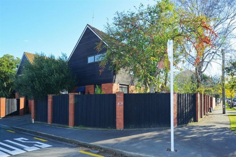 Photo of property in 2a Coles Place, St Albans, Christchurch, 8014