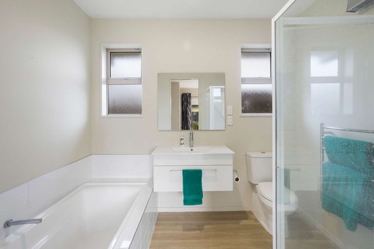 Photo of property in 13 Brockelbank Drive, Kaiapoi, 7630