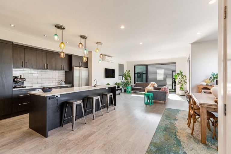 Photo of property in 14 Kotuku Lane, Hobsonville, Auckland, 0616