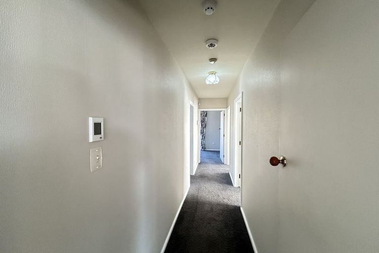 Photo of property in 64 Oriana Crescent, Hornby, Christchurch, 8042