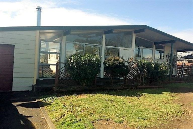 Photo of property in 6 Holmes Street, Nawton, Hamilton, 3200