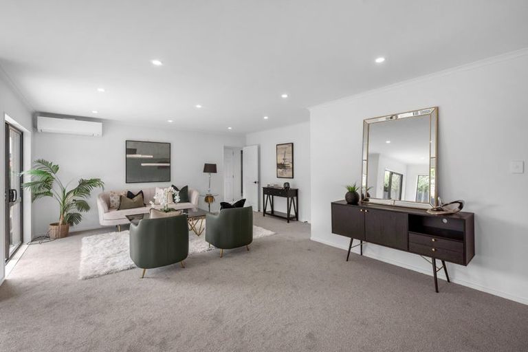 Photo of property in 4 Bryn Mawr Place, Albany, Auckland, 0632