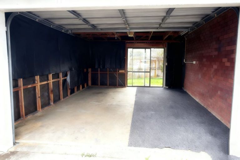 Photo of property in 62 West Fairway, Golflands, Auckland, 2013
