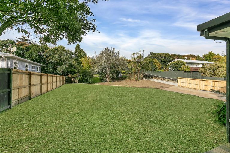 Photo of property in 192 Henderson Valley Road, Henderson, Auckland, 0612