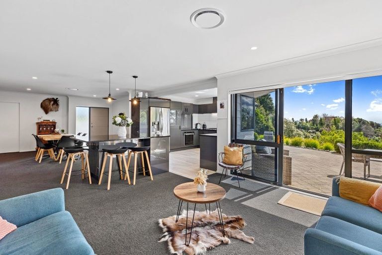 Photo of property in 135r Waikite Road, Welcome Bay, Tauranga, 3175