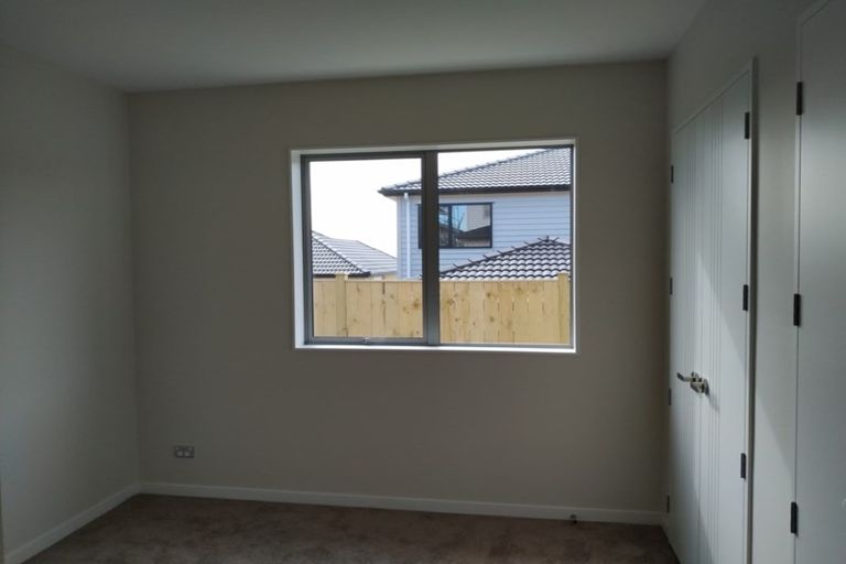Photo of property in 73 Drumbuoy Drive, Flat Bush, Auckland, 2019