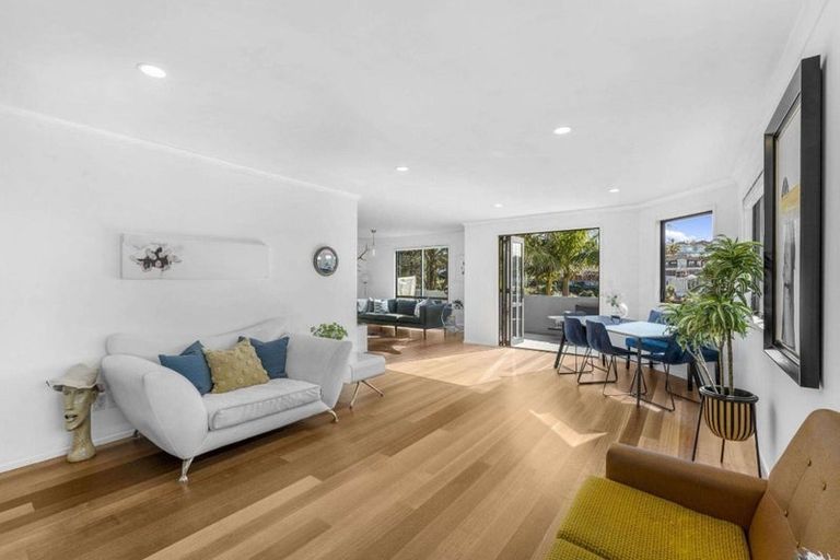 Photo of property in 16a Valley Road, Browns Bay, Auckland, 0630