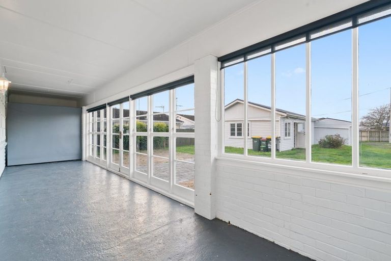 Photo of property in 42a Halsey Road, Manurewa, Auckland, 2102