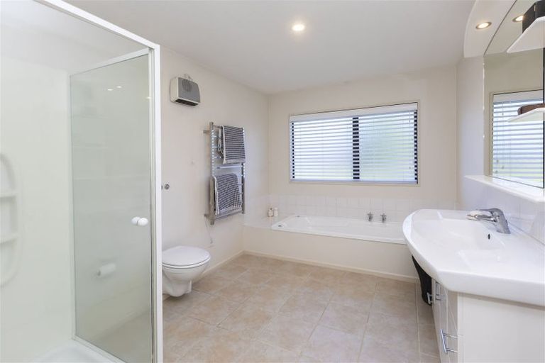 Photo of property in 26a Westburn Terrace, Burnside, Christchurch, 8041