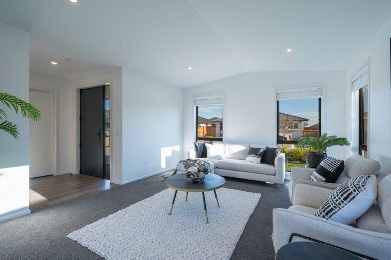 Photo of property in 8 Esher Lane, Richmond, 7020