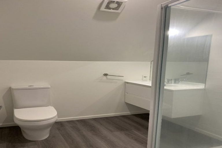 Photo of property in 2/179 Riccarton Road, Riccarton, Christchurch, 8041
