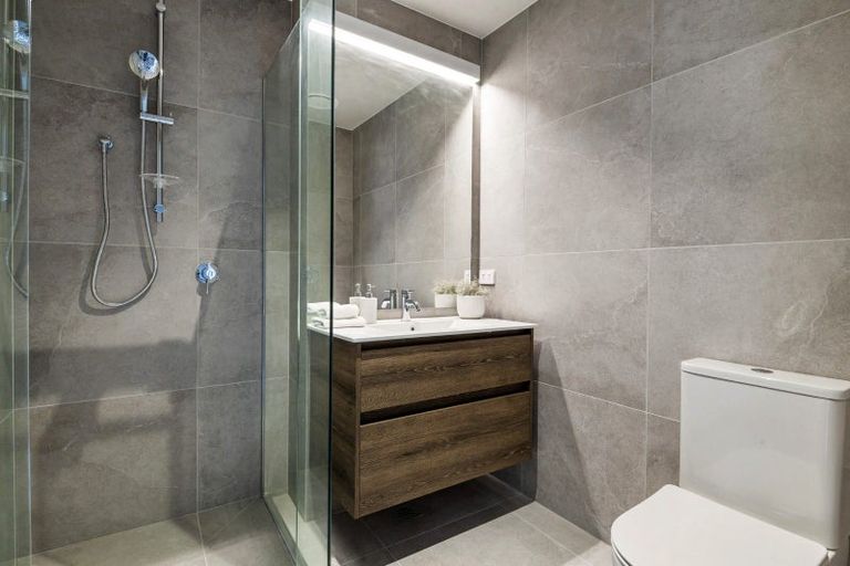 Photo of property in 5b Windlass Street, Long Bay, Auckland, 0630