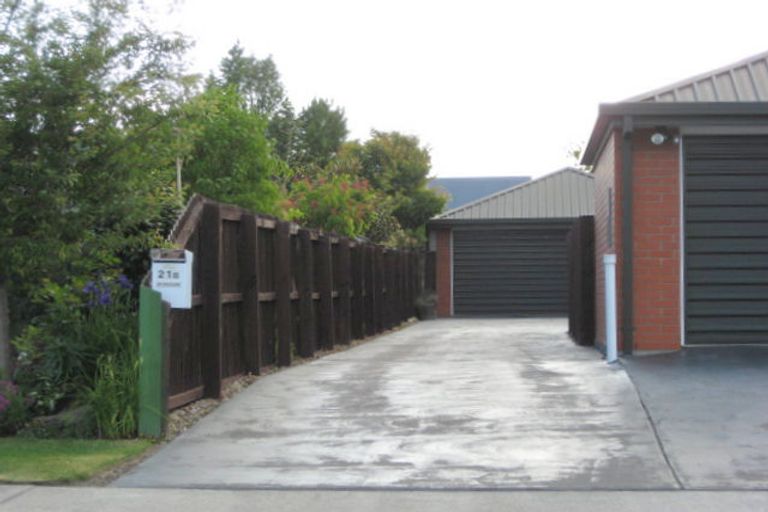 Photo of property in 21a Enverton Drive, Rangiora, 7400