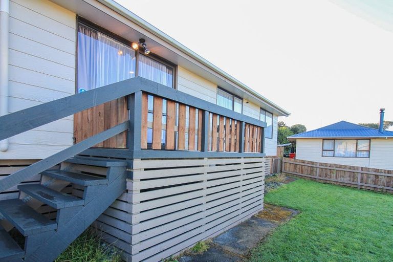 Photo of property in 32 Owhiti Street, Titahi Bay, Porirua, 5022