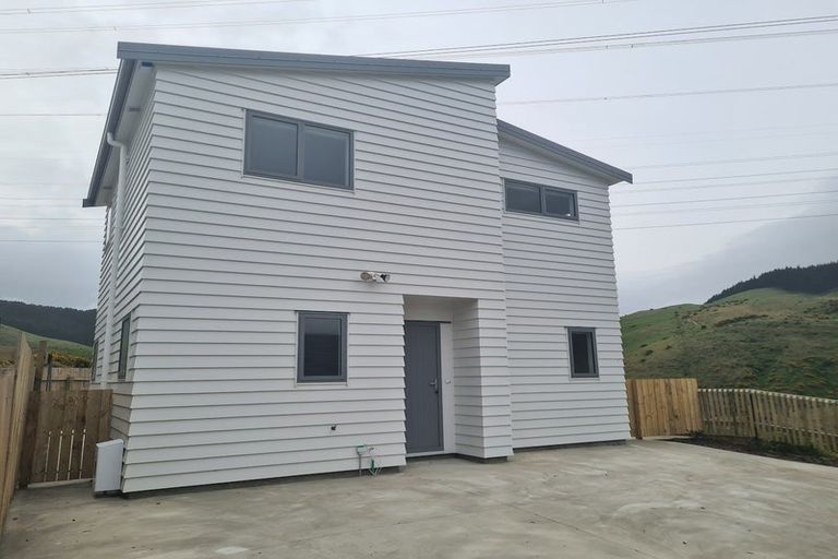 Photo of property in 128 Melksham Drive, Churton Park, Wellington, 6037