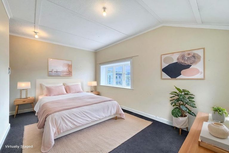Photo of property in 17 Hankey Street, Mount Cook, Wellington, 6011