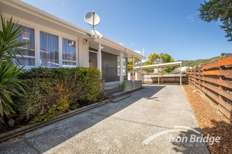 Photo of property in 11b Kaponga Street, Wainuiomata, Lower Hutt, 5014