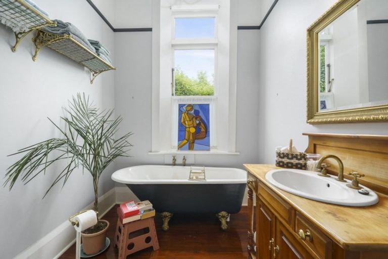 Photo of property in 14 Kea Street, Waikanae, 5036