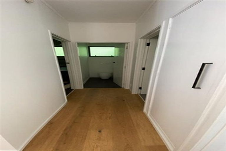 Photo of property in 3/246 Lake Road, Hauraki, Auckland, 0622