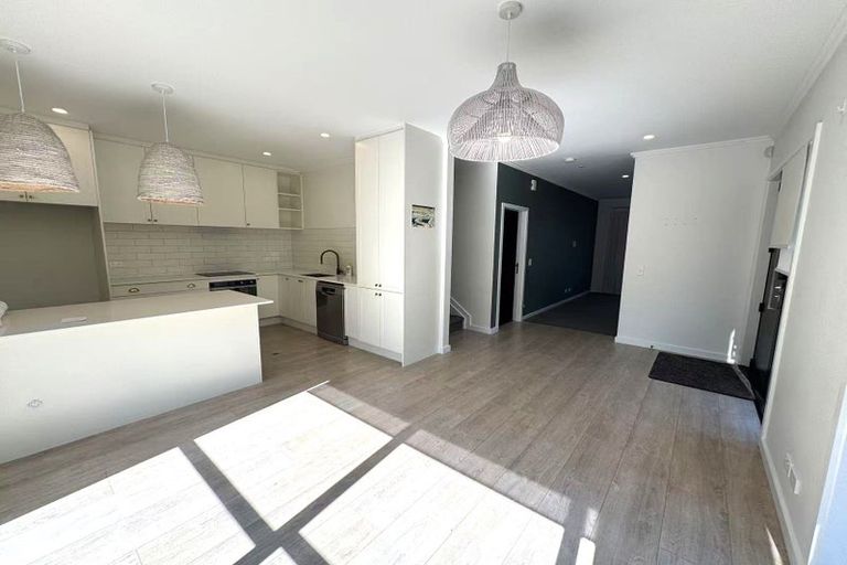 Photo of property in 38 Mapou Road, Hobsonville, Auckland, 0616