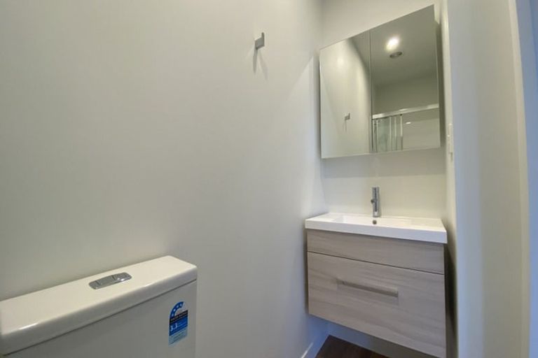 Photo of property in 6/2 Moor Avenue, Te Atatu Peninsula, Auckland, 0610