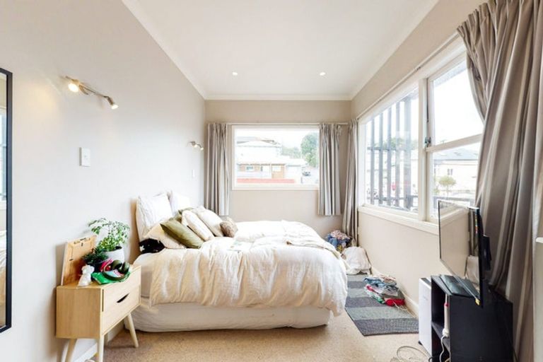 Photo of property in 76 Rintoul Street, Newtown, Wellington, 6021
