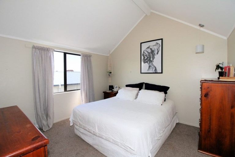 Photo of property in 12a Simpson Road, Papamoa Beach, Papamoa, 3118