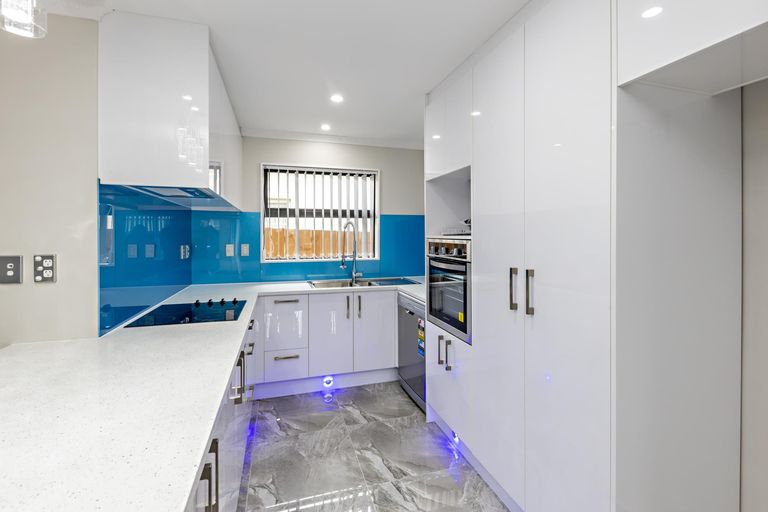 Photo of property in 109a Gray Avenue, Mangere East, Auckland, 2024