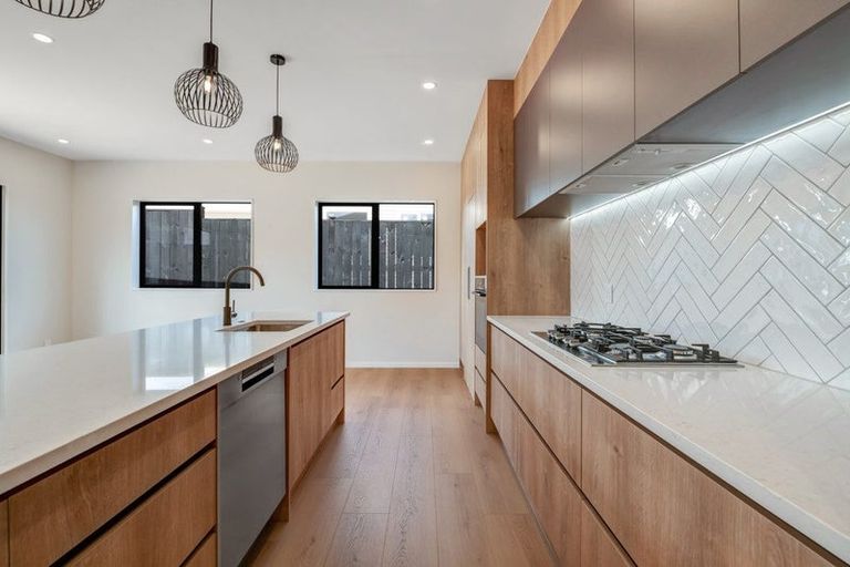 Photo of property in 12 Kanono Way, Helensville, 0800