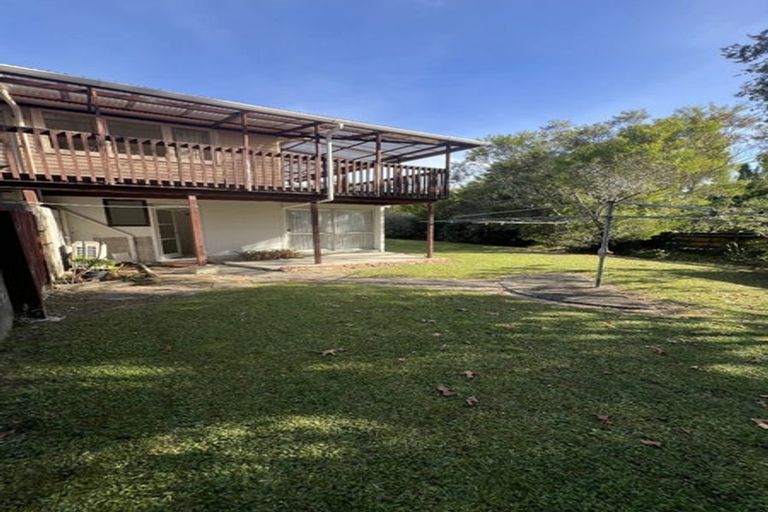 Photo of property in 13 Vina Place, Massey, Auckland, 0614