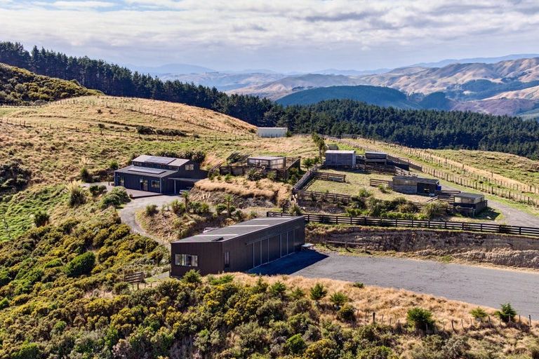 Photo of property in 1029 Ohariu Valley Road, Ohariu, Wellington, 6037