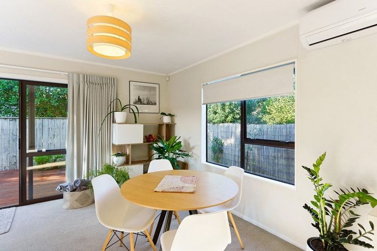 Photo of property in 27a Rauparaha Street, Waikanae Beach, Waikanae, 5036