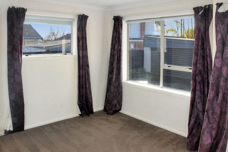 Photo of property in 30 Greendale Avenue, Avonhead, Christchurch, 8042