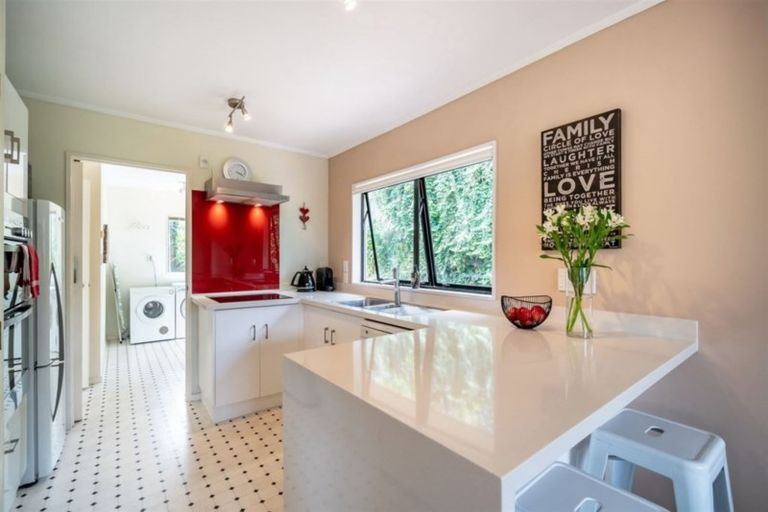 Photo of property in 2/3a City View Terrace, Birkenhead, Auckland, 0626
